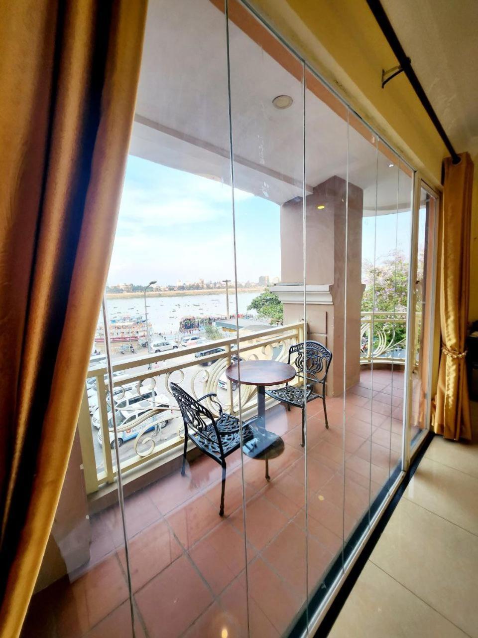 Soma Hotel Phnompen Kültér fotó